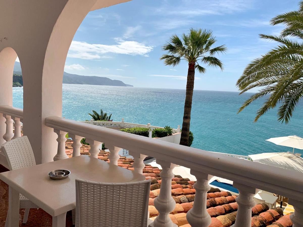Hotel Paraiso Del Mar เนร์คา ภายนอก รูปภาพ
