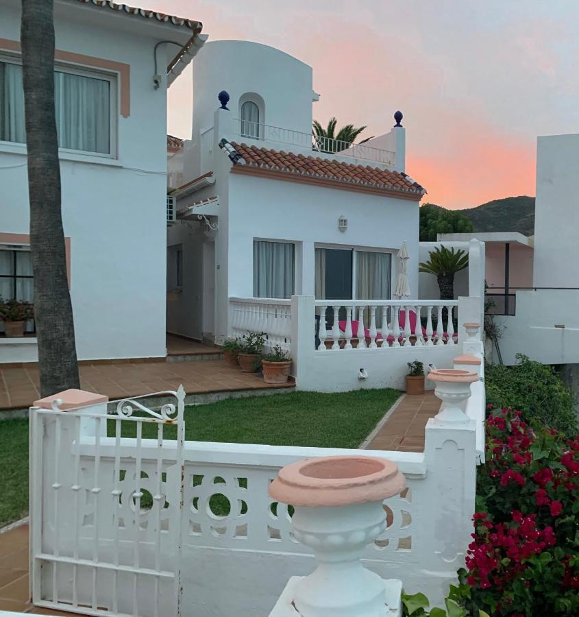 Hotel Paraiso Del Mar เนร์คา ภายนอก รูปภาพ