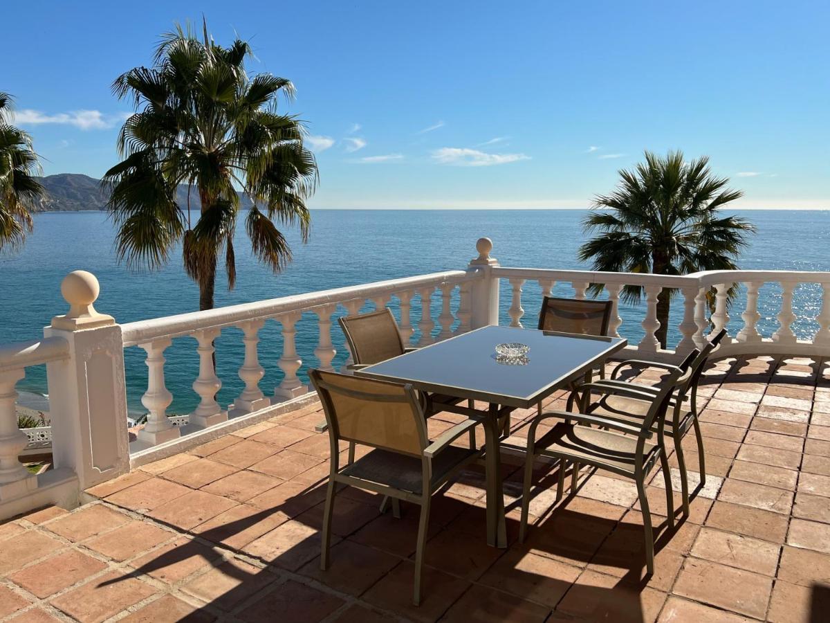 Hotel Paraiso Del Mar เนร์คา ภายนอก รูปภาพ