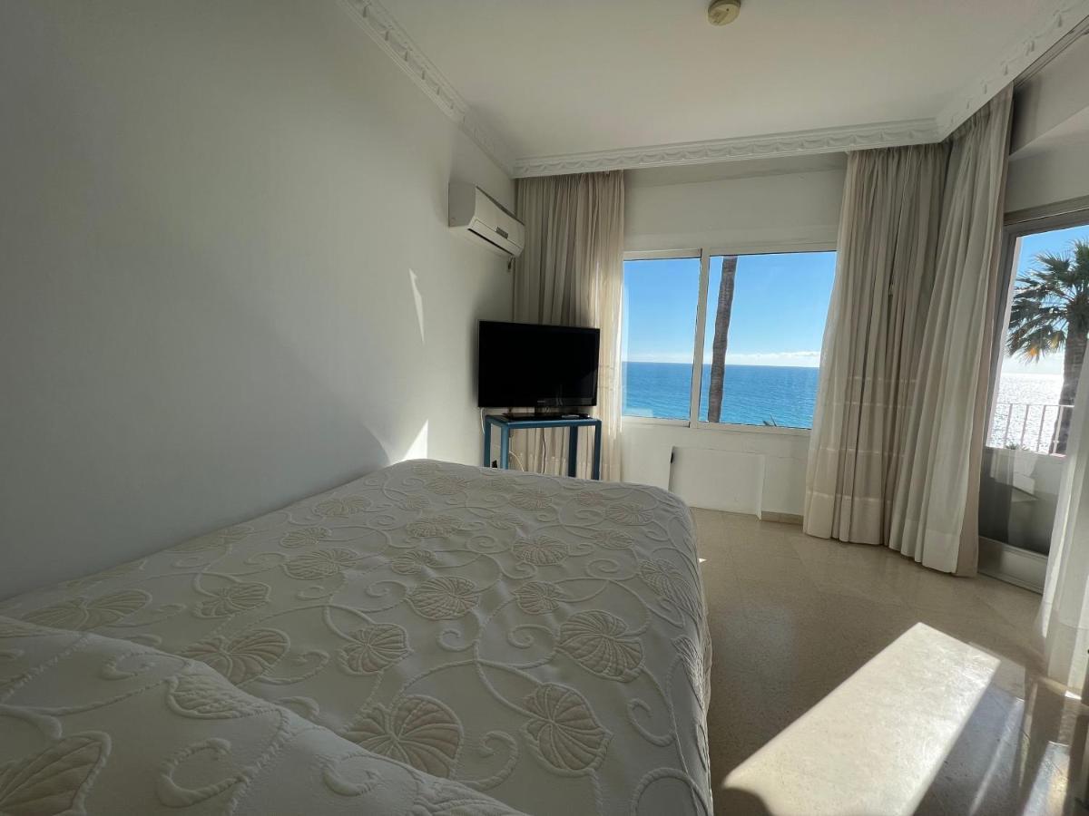 Hotel Paraiso Del Mar เนร์คา ภายนอก รูปภาพ
