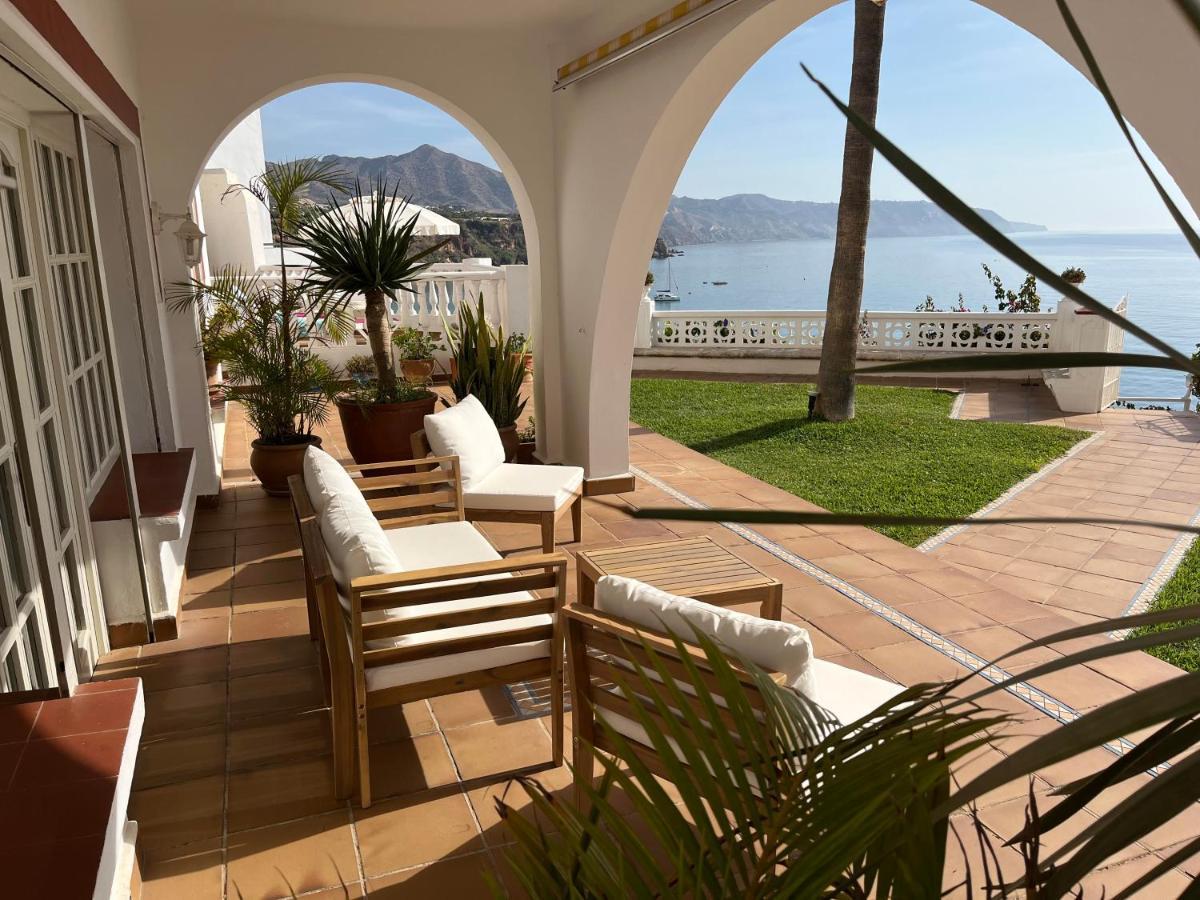 Hotel Paraiso Del Mar เนร์คา ภายนอก รูปภาพ
