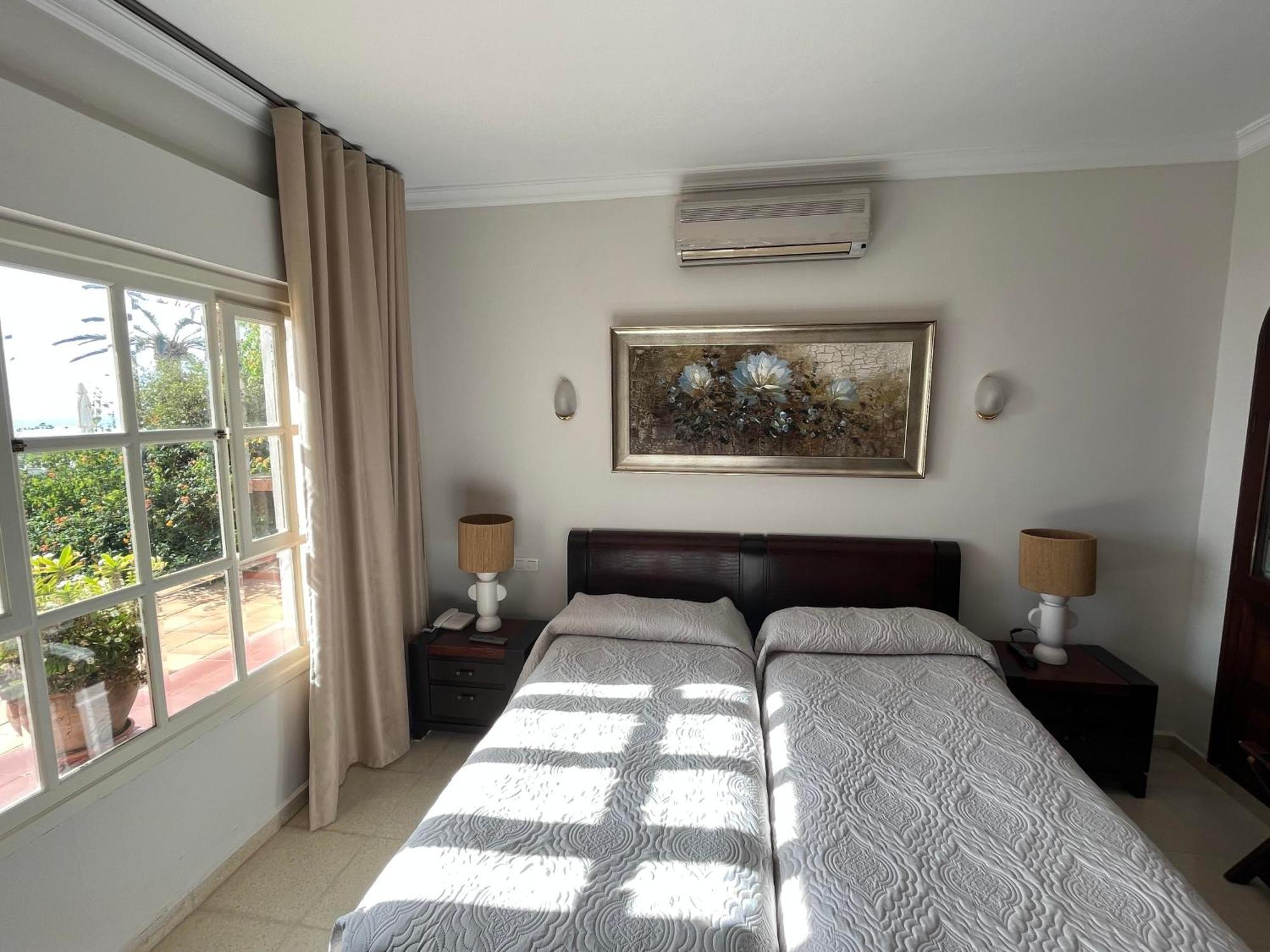 Hotel Paraiso Del Mar เนร์คา ห้อง รูปภาพ