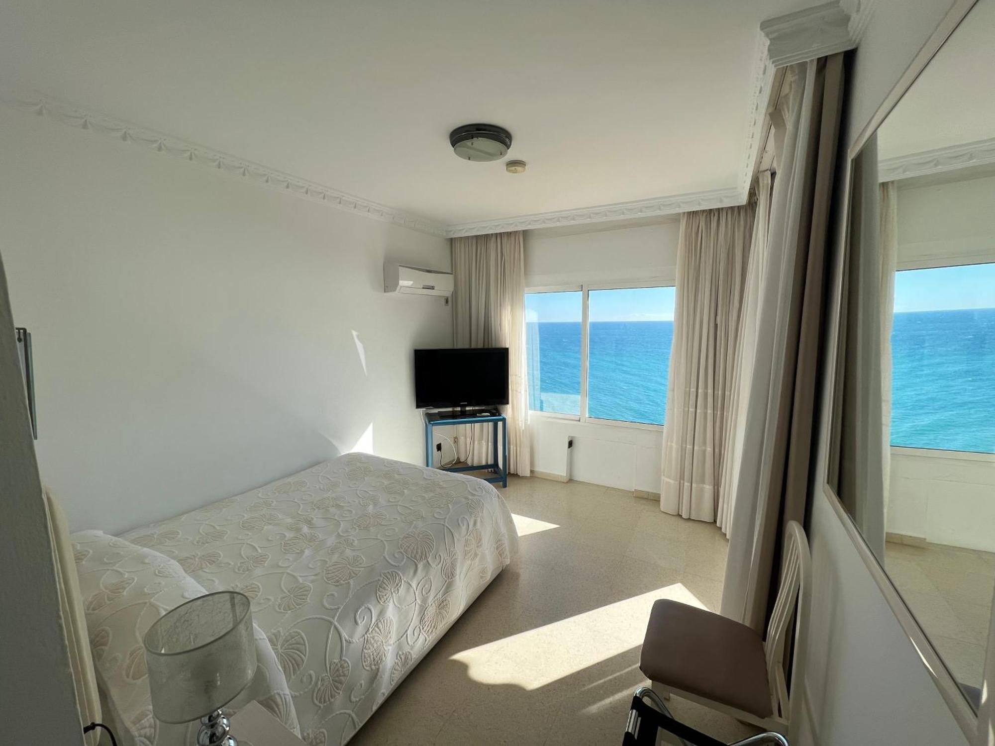 Hotel Paraiso Del Mar เนร์คา ห้อง รูปภาพ