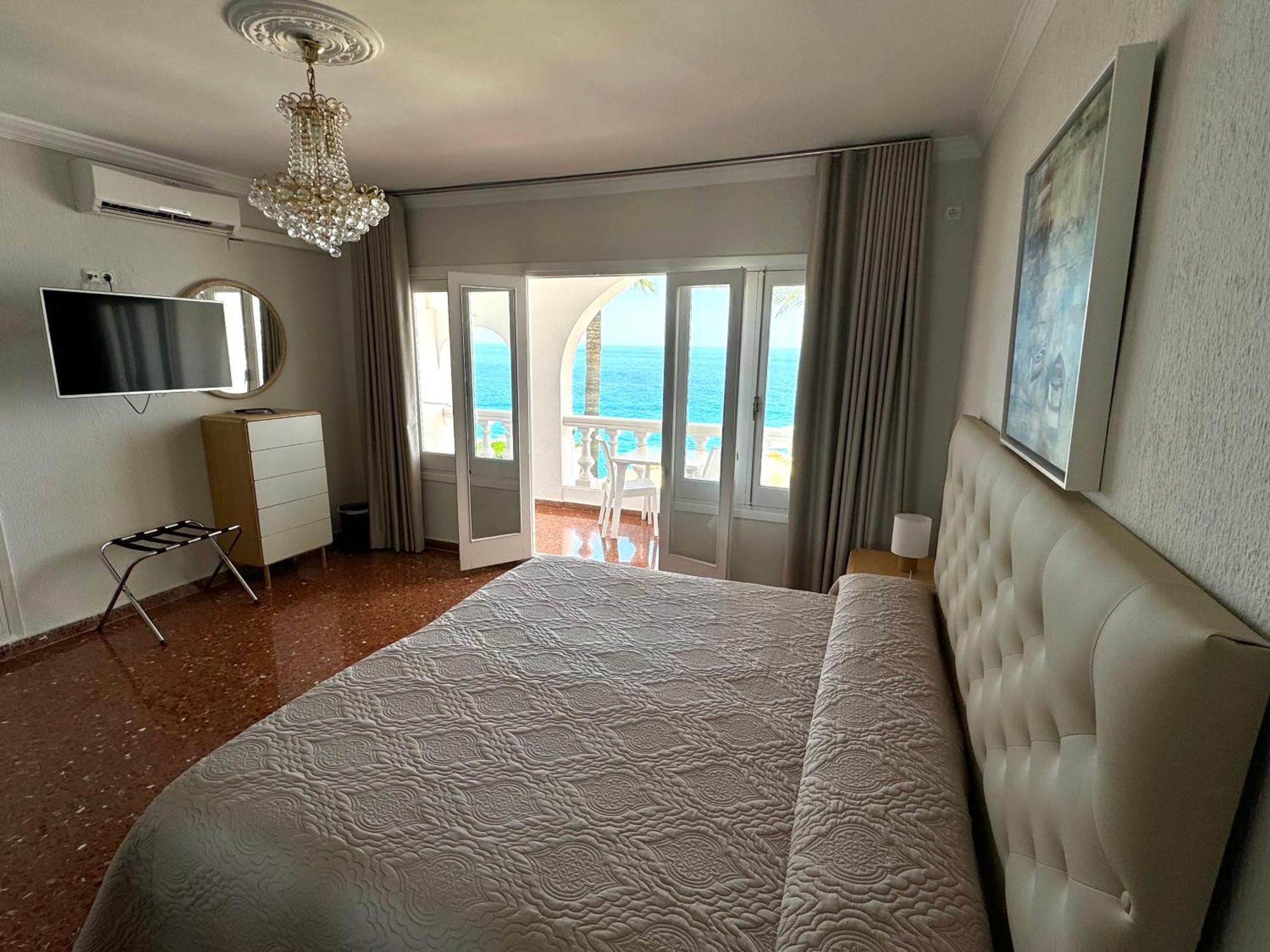 Hotel Paraiso Del Mar เนร์คา ห้อง รูปภาพ