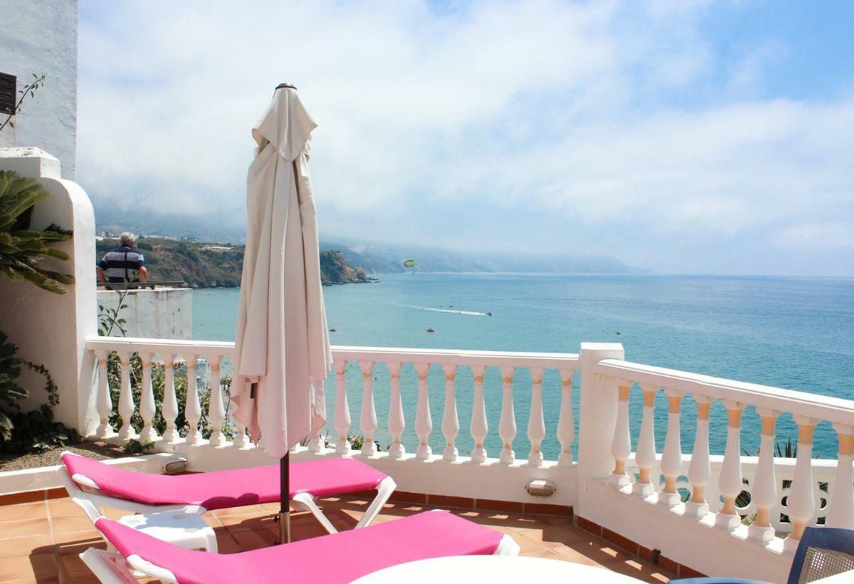 Hotel Paraiso Del Mar เนร์คา ภายนอก รูปภาพ