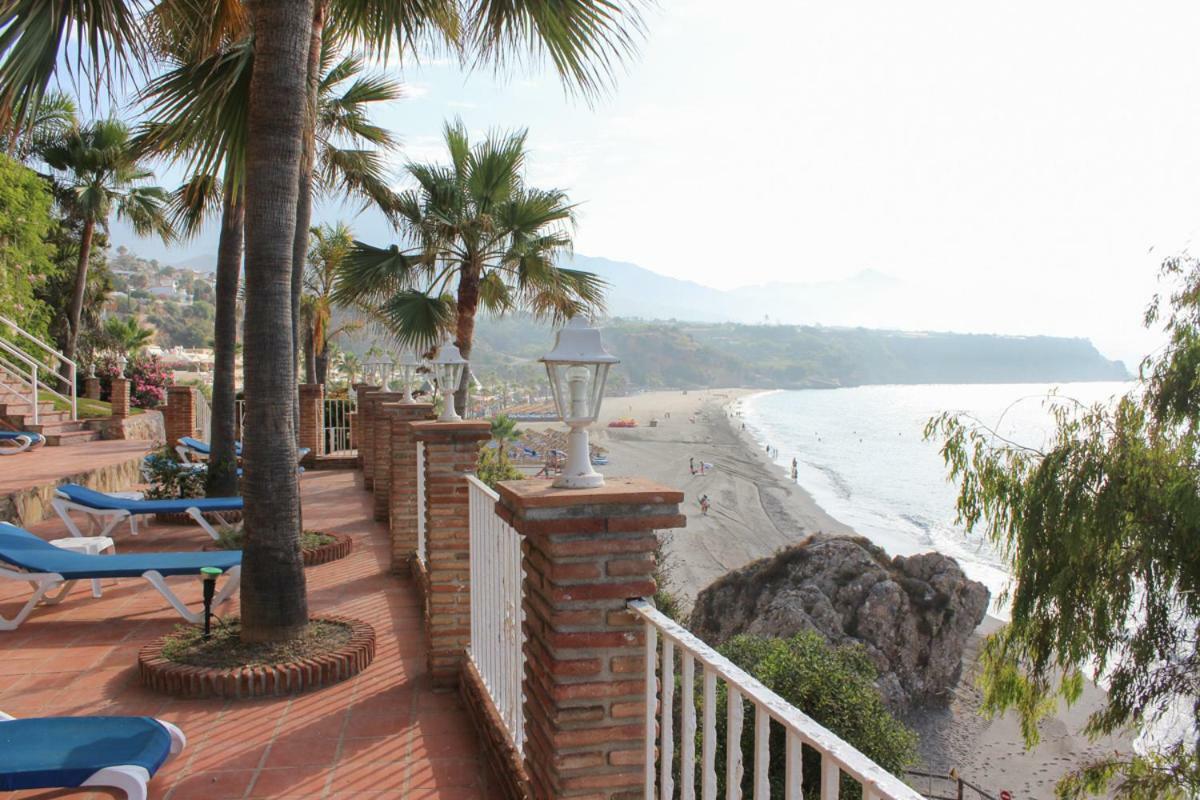 Hotel Paraiso Del Mar เนร์คา ภายนอก รูปภาพ